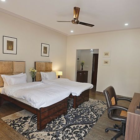 Arkaya Inn Γκουργκάον Εξωτερικό φωτογραφία